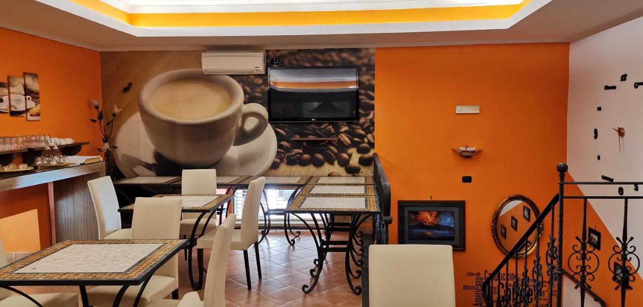 Hotel Neapolis Kültér fotó