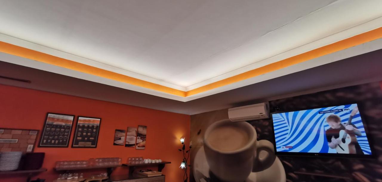 Hotel Neapolis Kültér fotó