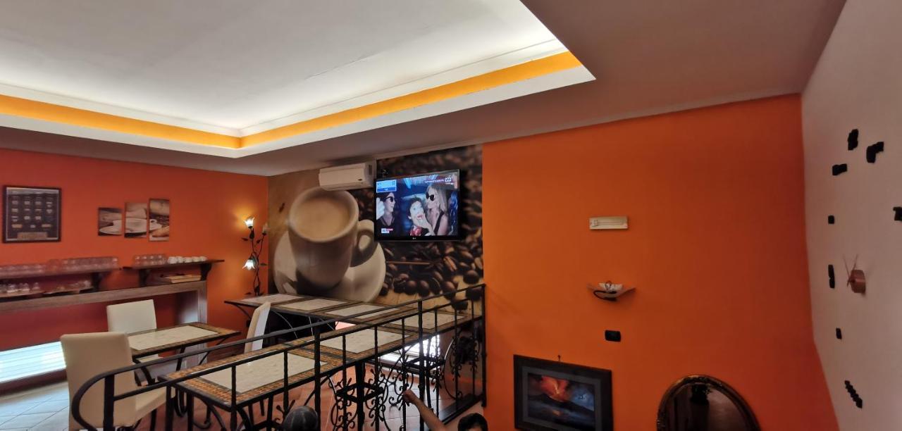 Hotel Neapolis Kültér fotó