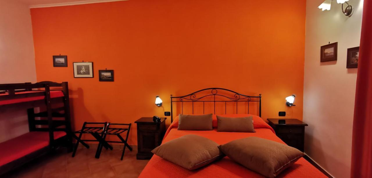 Hotel Neapolis Kültér fotó