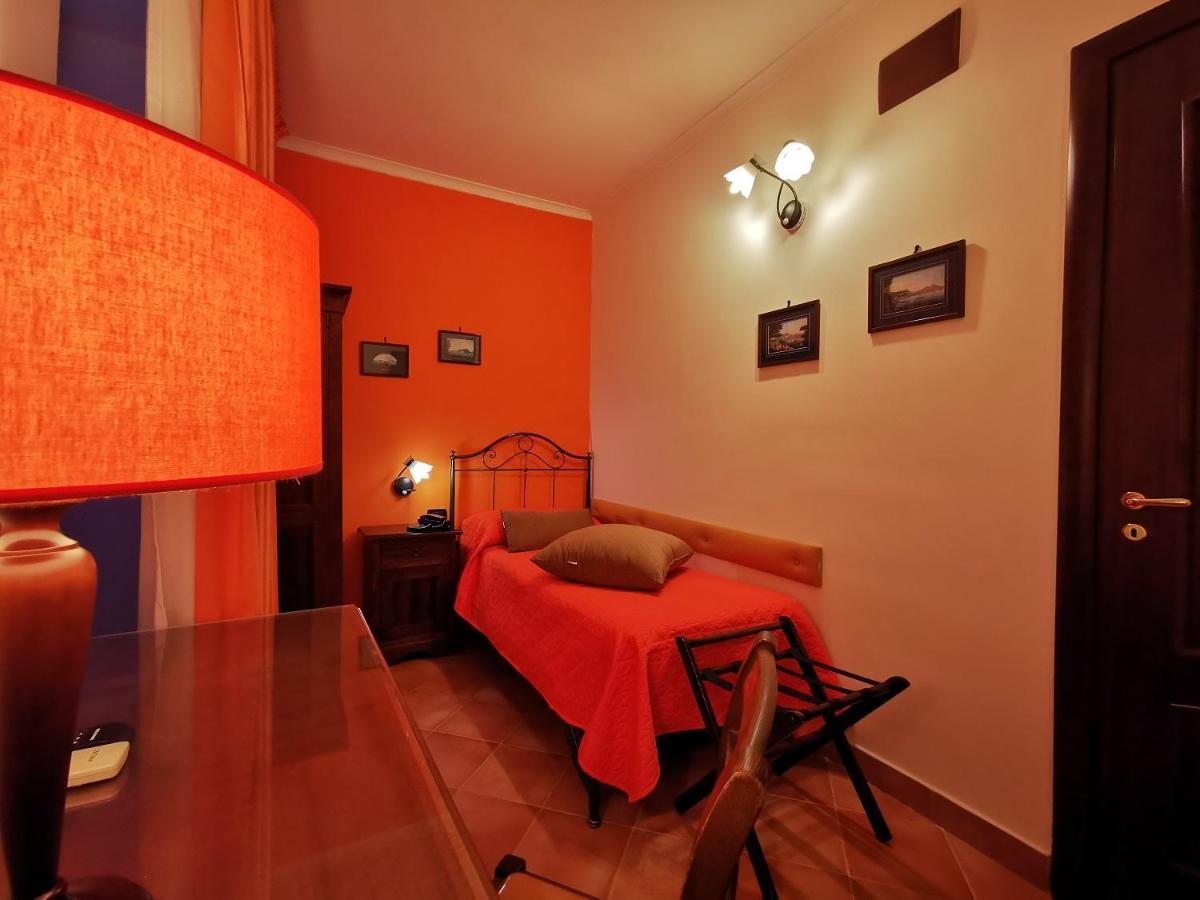 Hotel Neapolis Kültér fotó