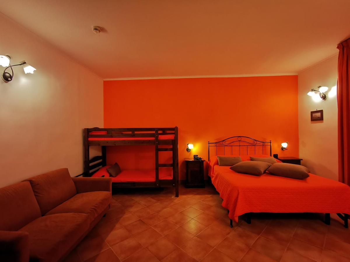 Hotel Neapolis Kültér fotó