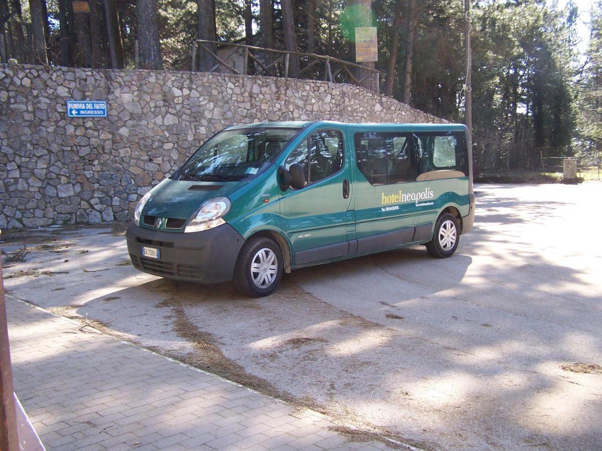 Hotel Neapolis Kültér fotó